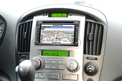 рамка Hyundai H1 Starex 08-15 2din (крепеж)